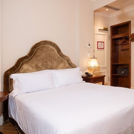טיראנה Ebel Boutique Hotel מראה חיצוני תמונה