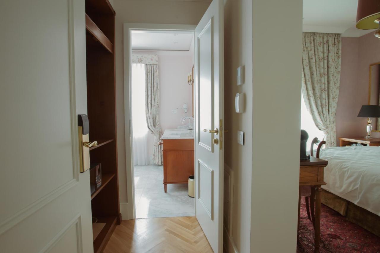 טיראנה Ebel Boutique Hotel מראה חיצוני תמונה