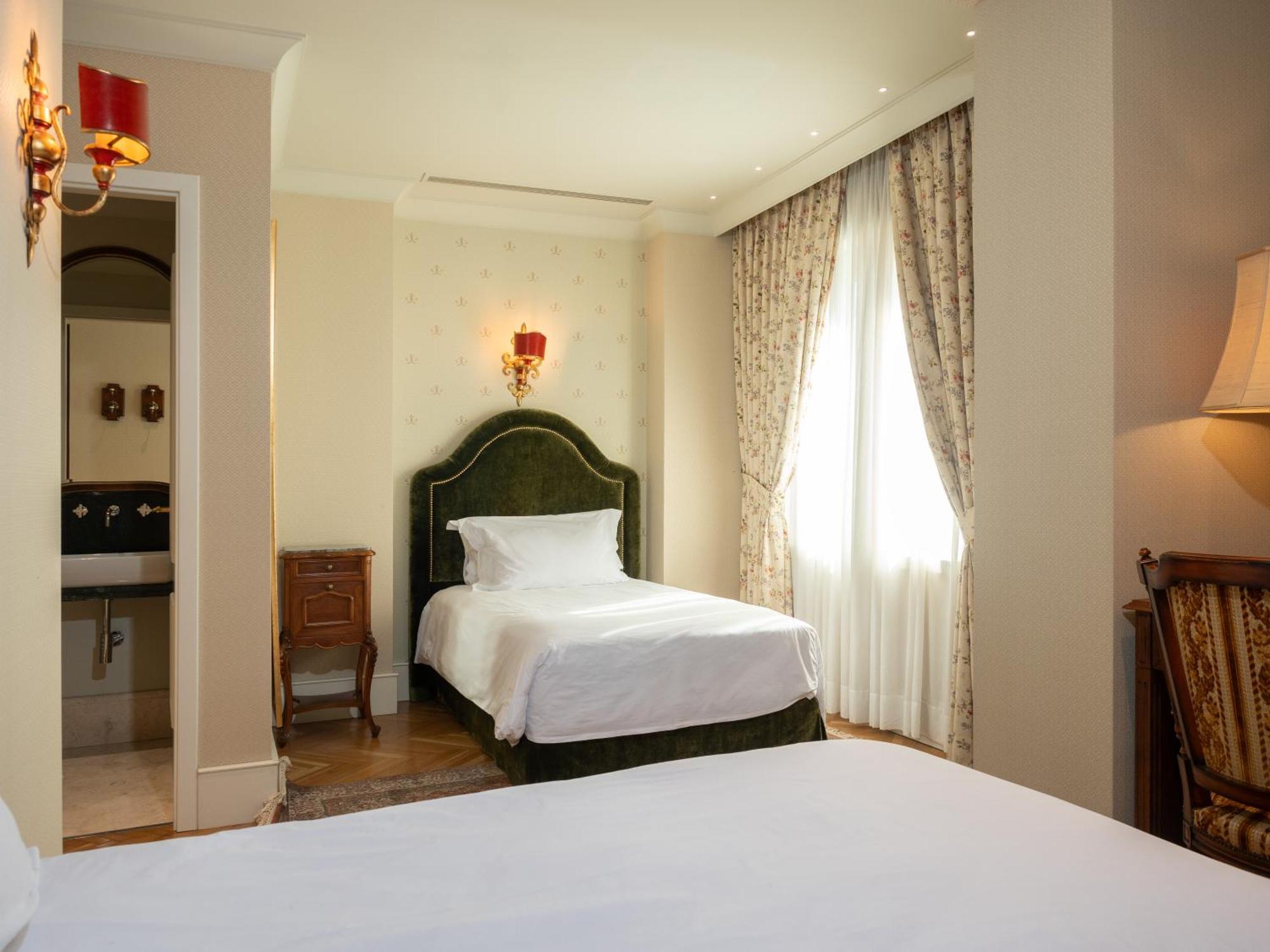 טיראנה Ebel Boutique Hotel מראה חיצוני תמונה