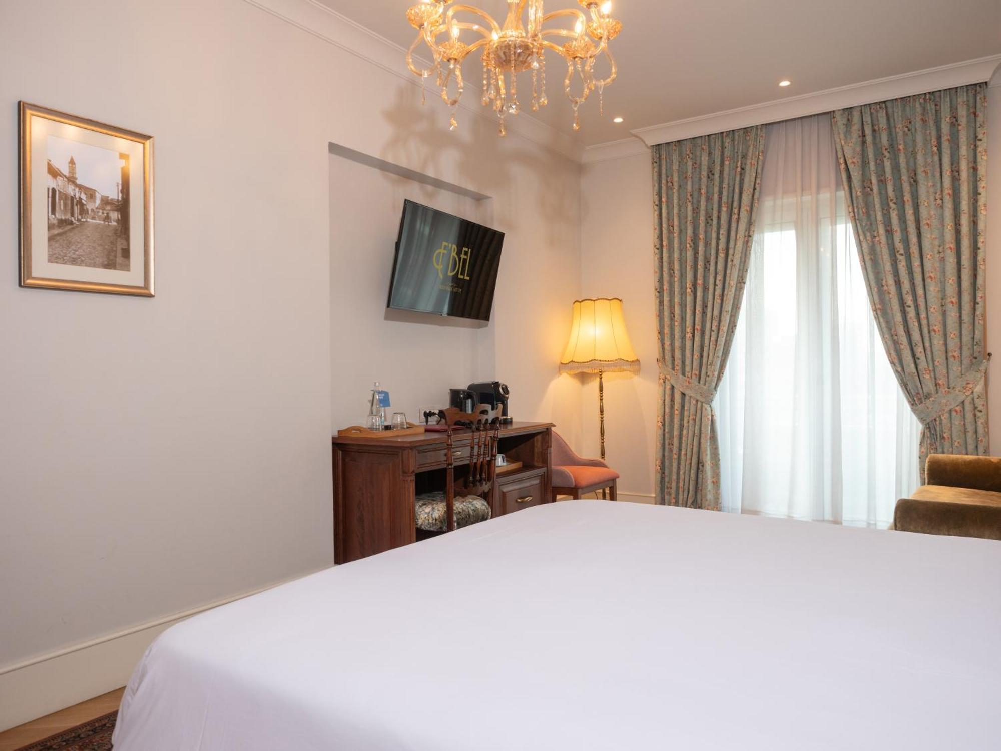 טיראנה Ebel Boutique Hotel מראה חיצוני תמונה