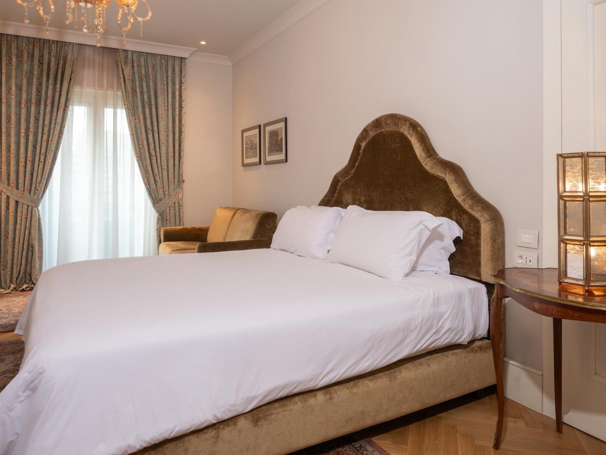 טיראנה Ebel Boutique Hotel מראה חיצוני תמונה