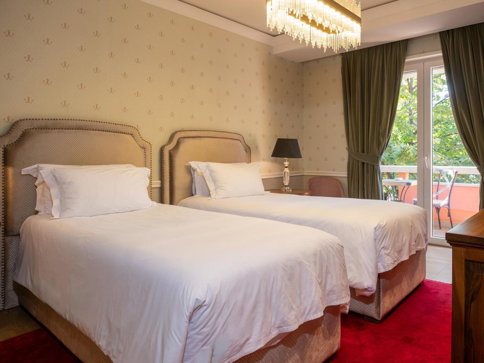 טיראנה Ebel Boutique Hotel מראה חיצוני תמונה