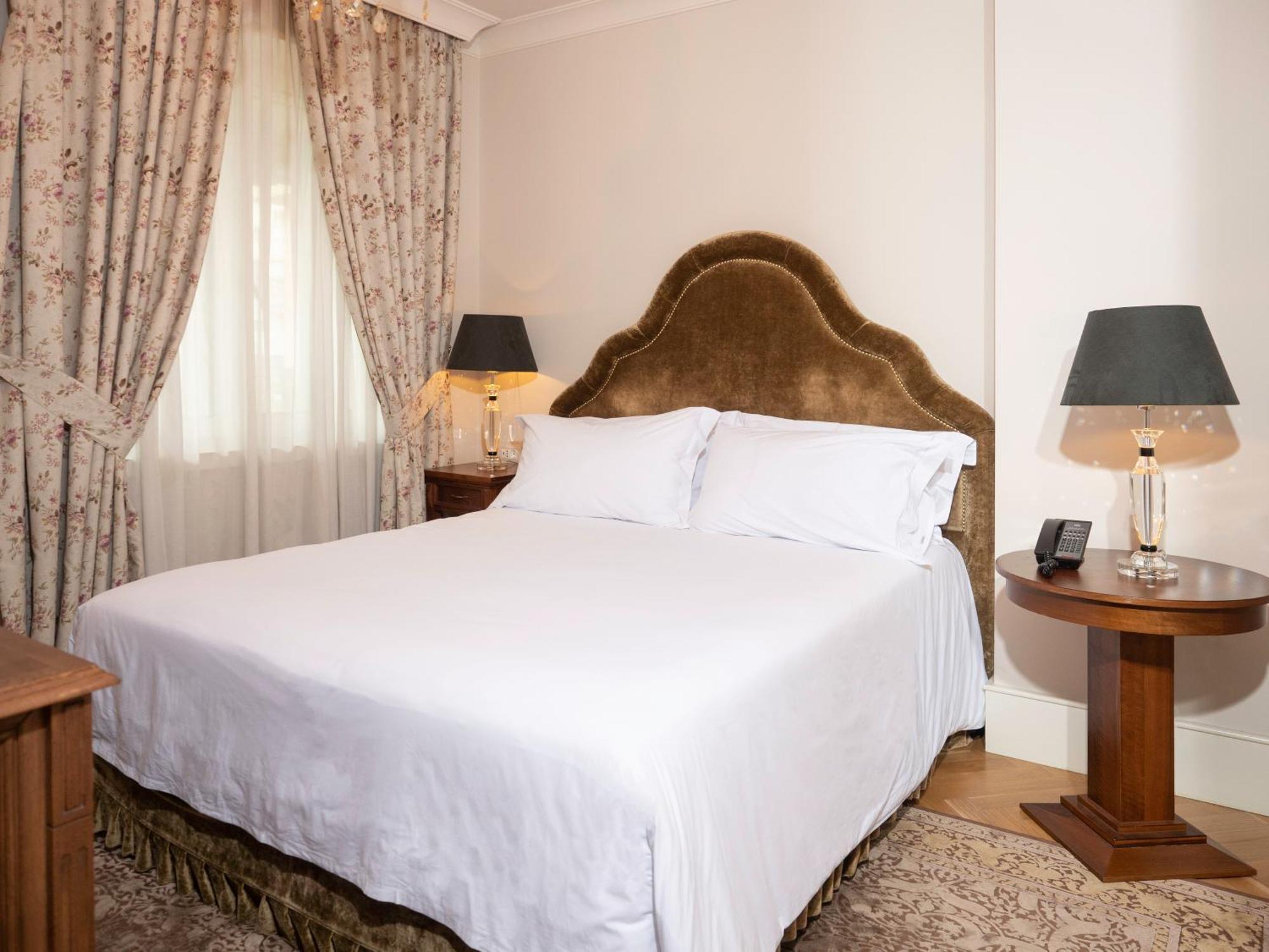 טיראנה Ebel Boutique Hotel מראה חיצוני תמונה